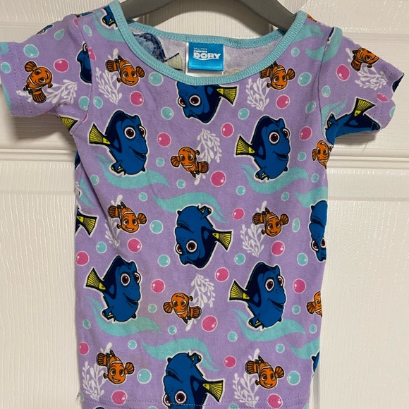 Disney Pixar Finding Dory Shirt Size 2T - Picture 1 of 5